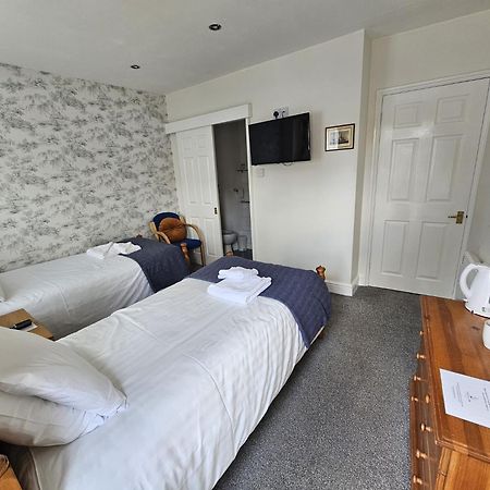 The Ship Inn Oundle Extérieur photo