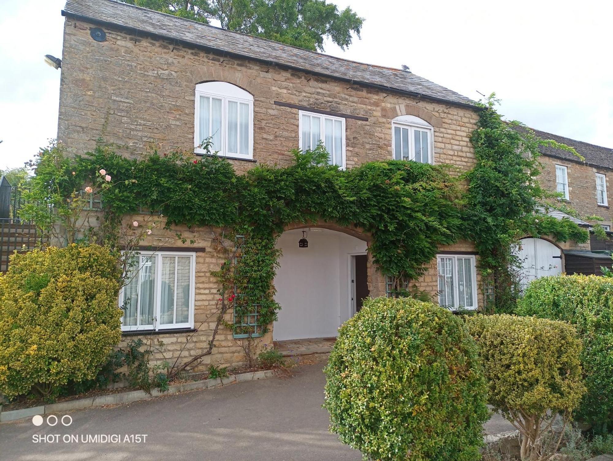 The Ship Inn Oundle Extérieur photo