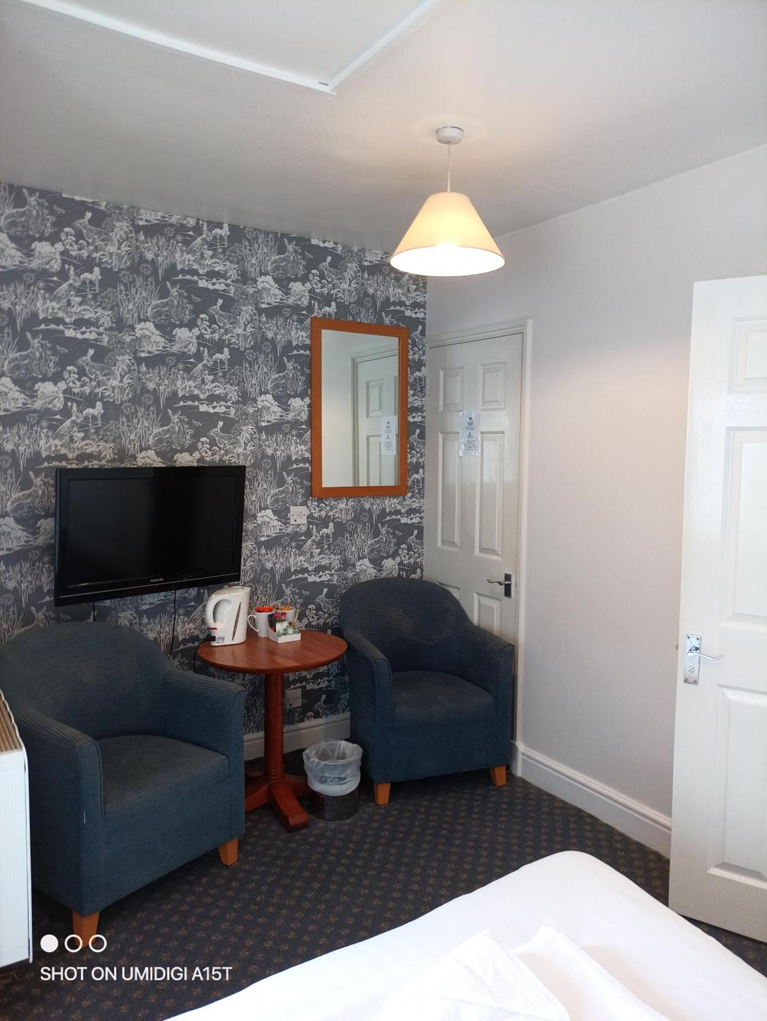 The Ship Inn Oundle Extérieur photo
