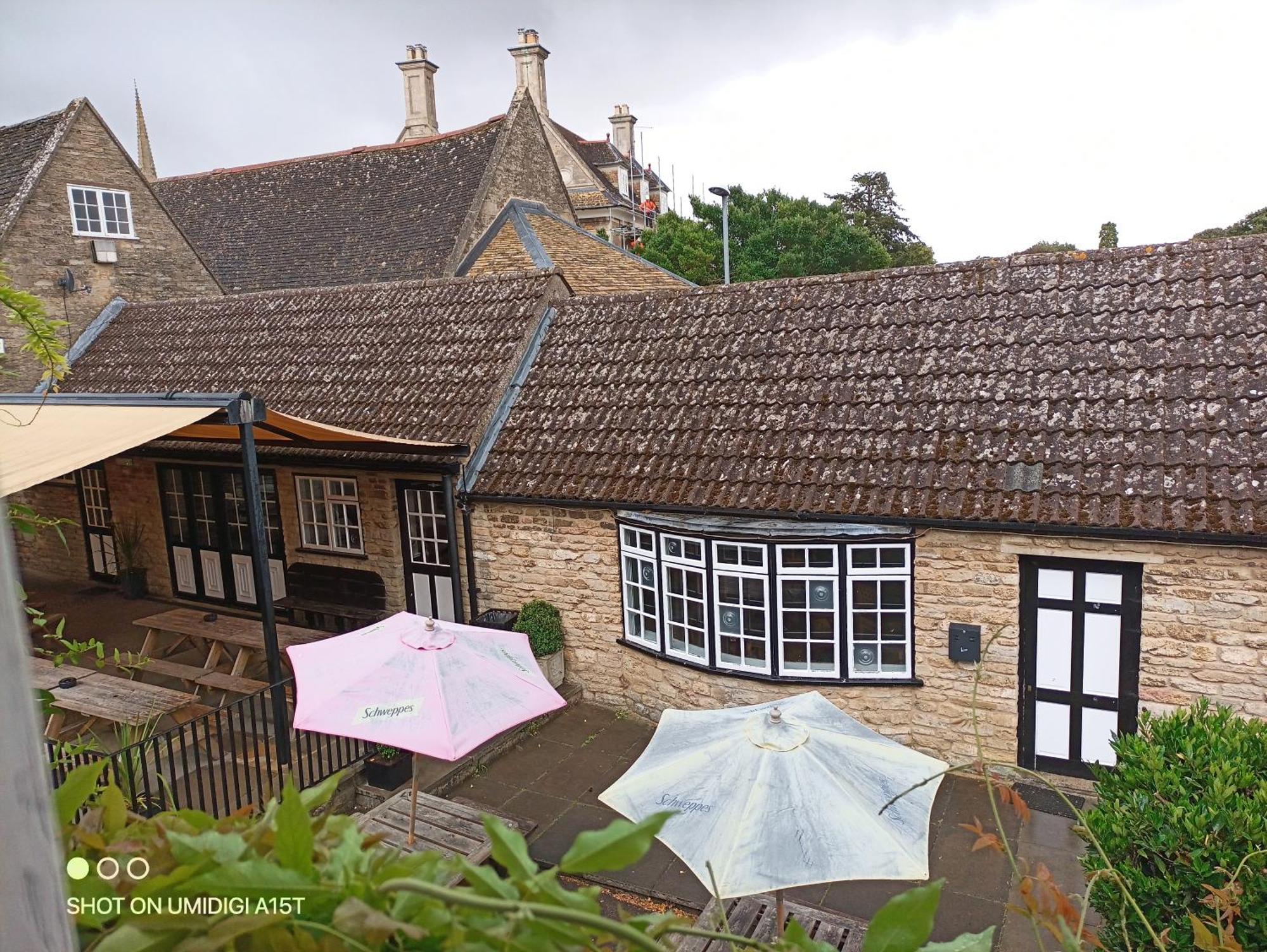 The Ship Inn Oundle Extérieur photo