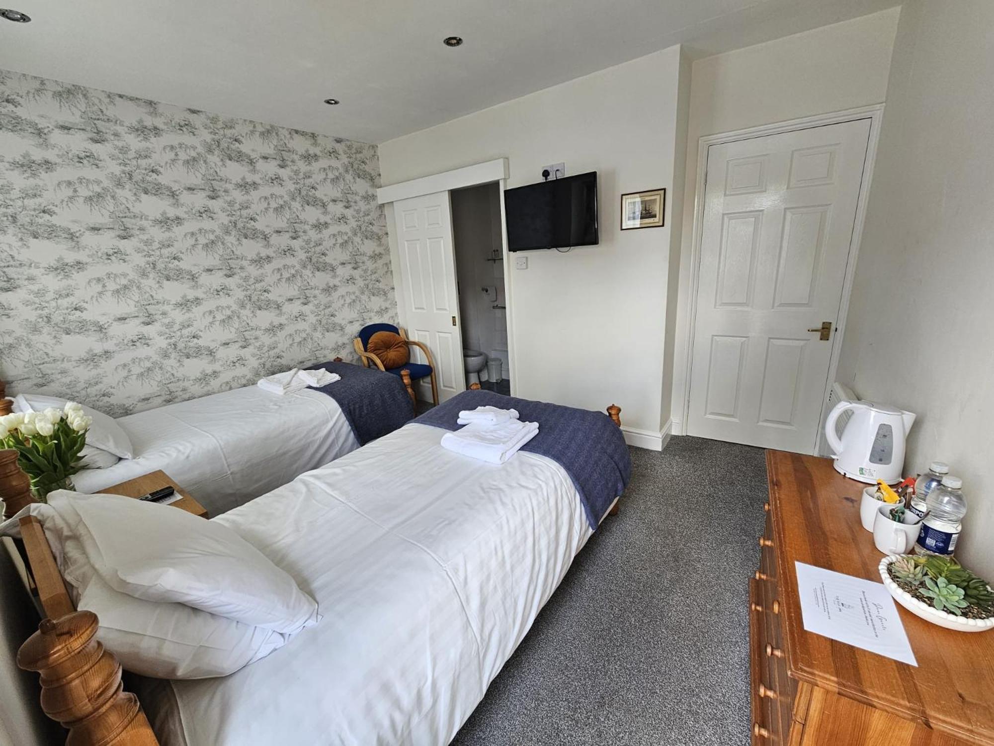 The Ship Inn Oundle Extérieur photo