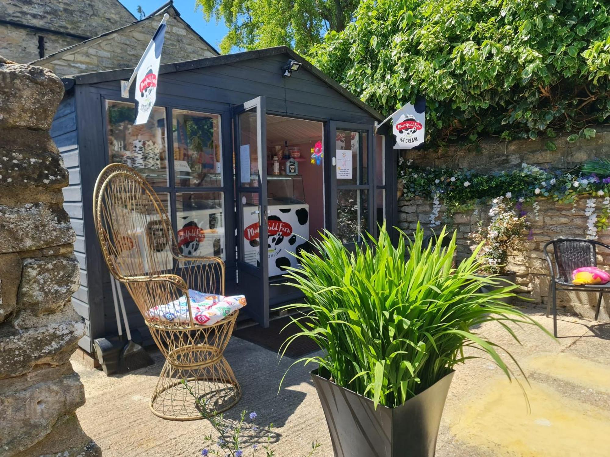The Ship Inn Oundle Extérieur photo