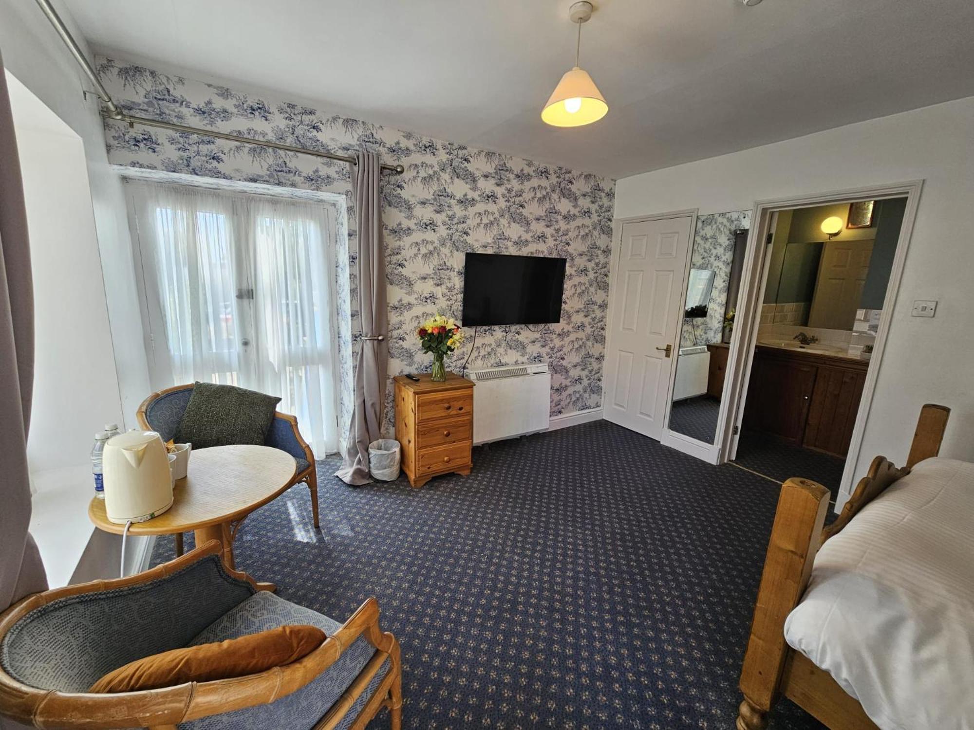 The Ship Inn Oundle Extérieur photo